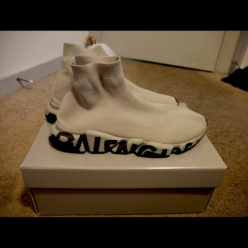 Balenciaga Sneaker Size 13 650.00 new with Box